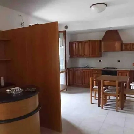 Appartamento Incantevole Con Vasca Idromassaggio Apartment *