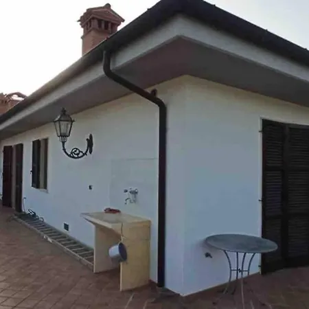 Appartamento Incantevole Con Vasca Idromassaggio Apartment *